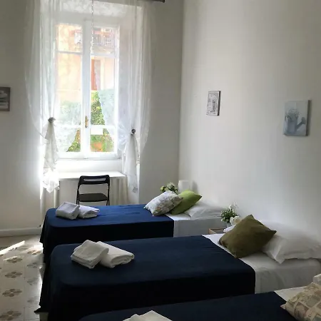 Aparthotel Boarding House International *