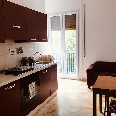 Boarding House International Aparthotel